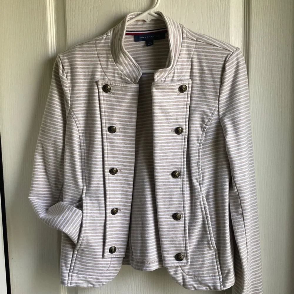 Tommy Hilfiger striped blazer with pockets and working button accents M - Picture 1 of 10